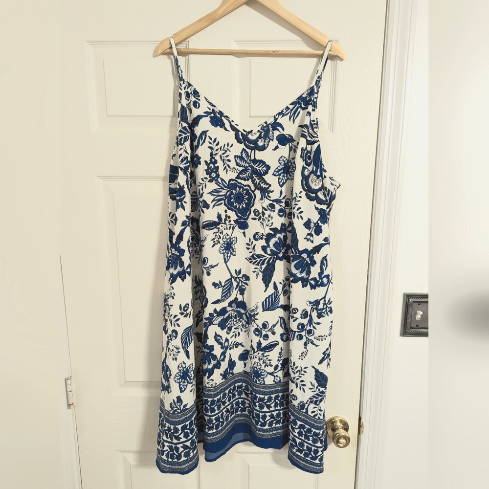 Shein strappy summer dress blue and white floral size 24/26